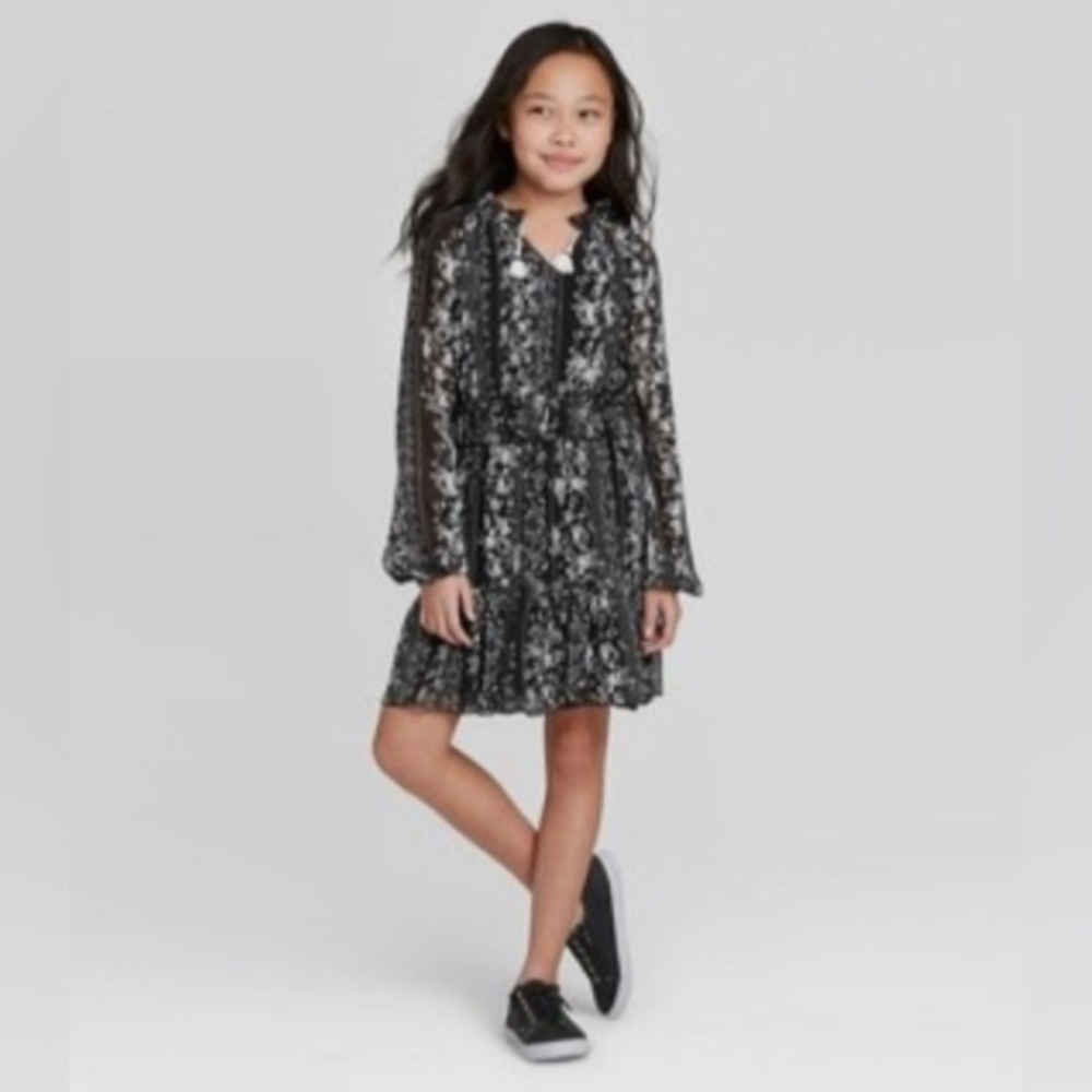 Art Class Girls Smocked Ruffle Chiffon Dress in Black White Floral Print